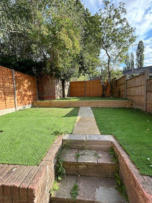 Urban Serenity South East 3 Bedroom House * Londres